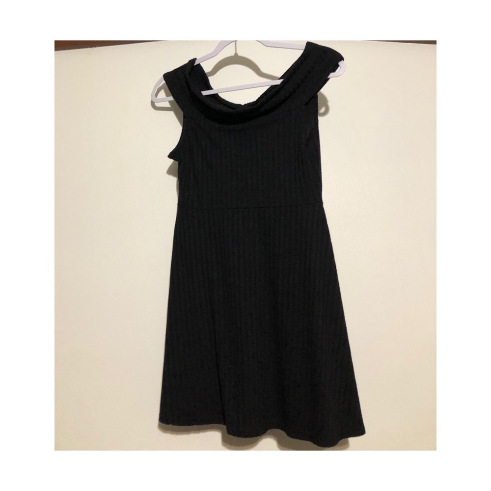 Little black dress.